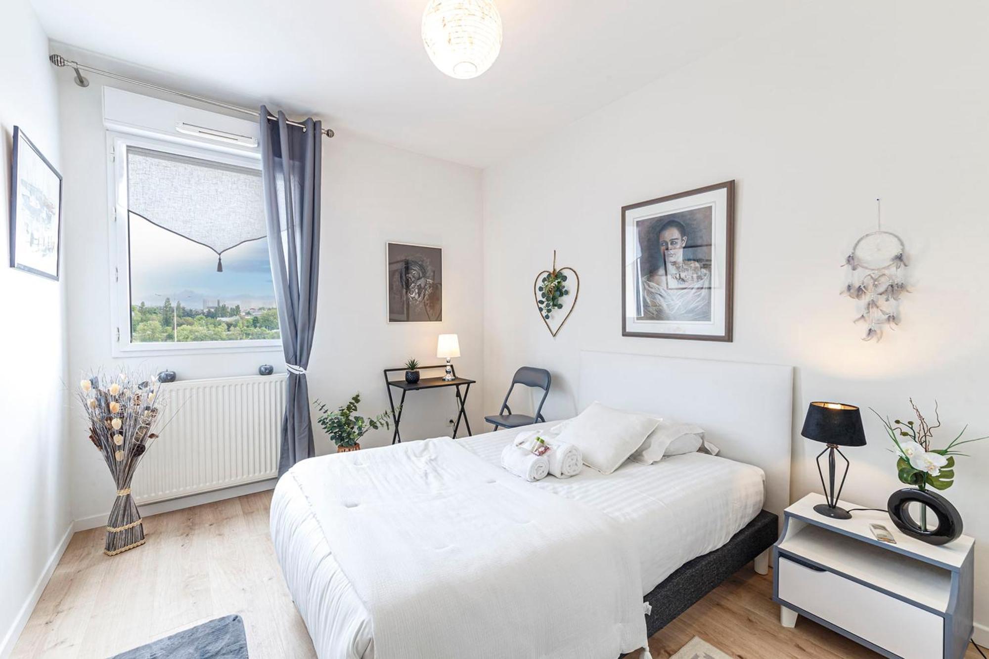 L'Aragon Wifi Balcon Vue La Maine Apartment อองเชร์ ภายนอก รูปภาพ